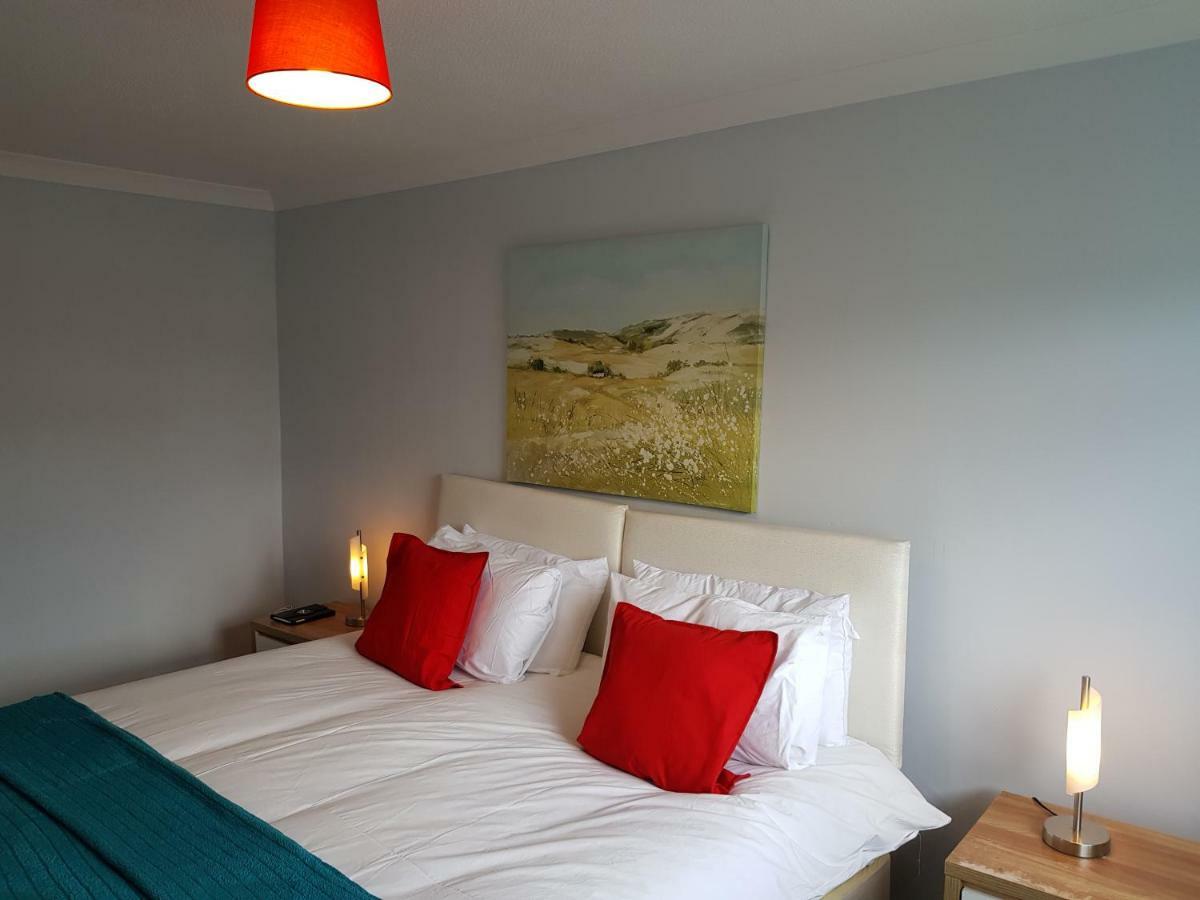 Penllech House - Huku Kwetu Notts - 3 Bedroom Spacious Lovely And Cosy With A Free Parking- Affordable And Suitable To Group Business Travellers ノッティンガム エクステリア 写真